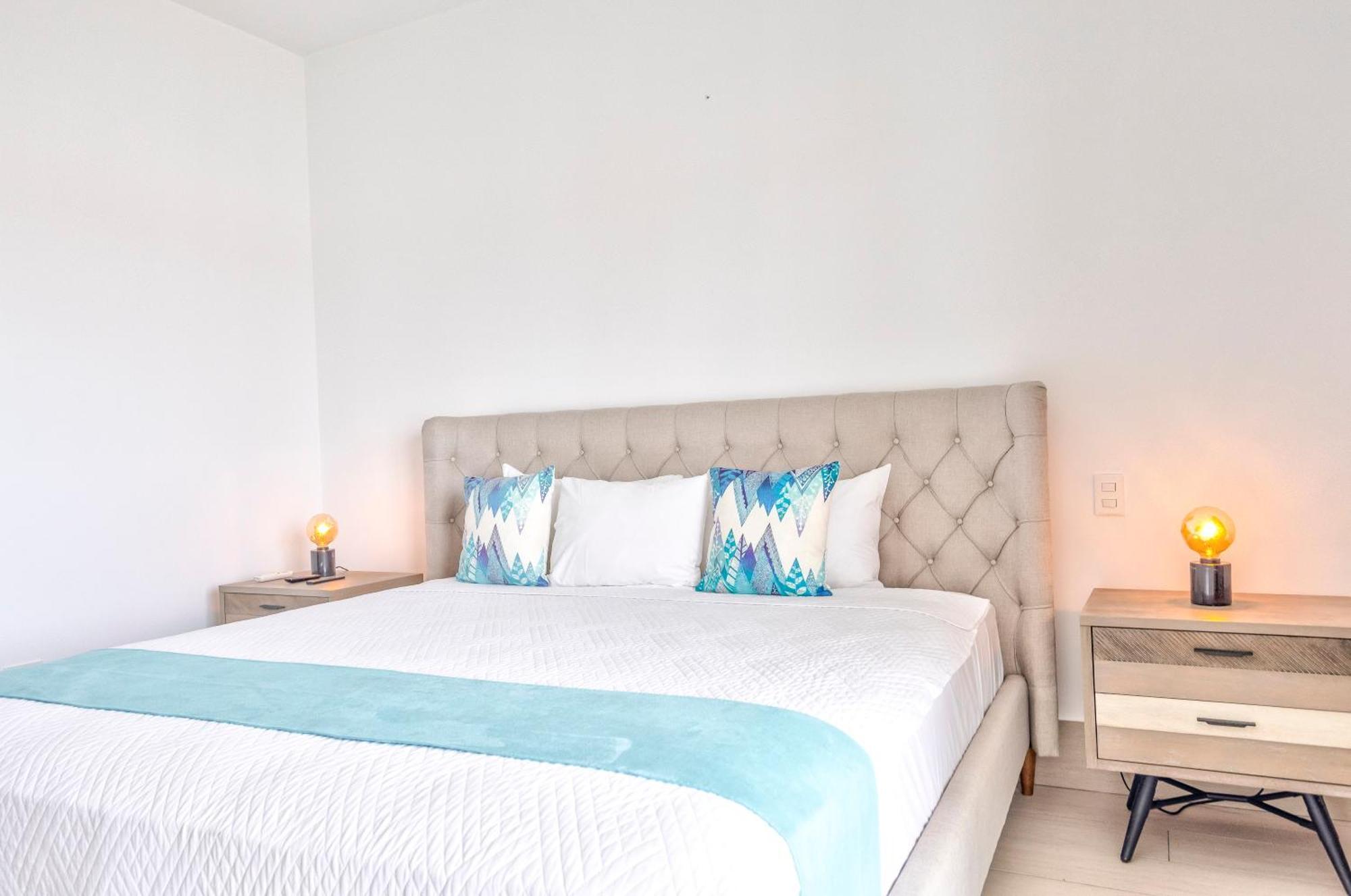 Apartment Navio B403 Brand New Unit With Access *